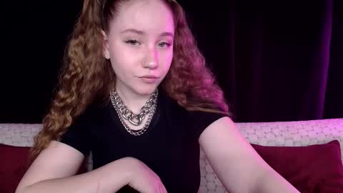 Snapshot of sindiwatsoon chatting on January 19, 2025, 2:28 pm Sindi online show from January 19, 2025, 2:28 pm