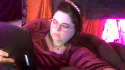 Siofra online show from October 23, 2025, 1:27 am