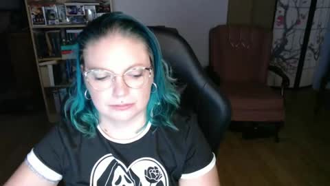 Snapshot of sireneserpens chatting on January 26, 2025, 12:22 pm Sirene Serpens online show from January 26, 2025, 12:22 pm