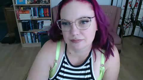 Snapshot of sireneserpens chatting on February 12, 2025, 12:37 am Sirene Serpens online show from February 12, 2025, 12:37 am