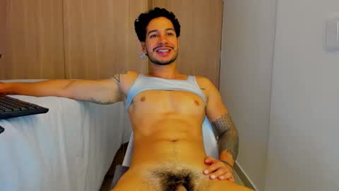 Call me papi online show from November 6, 2025, 5:08 am