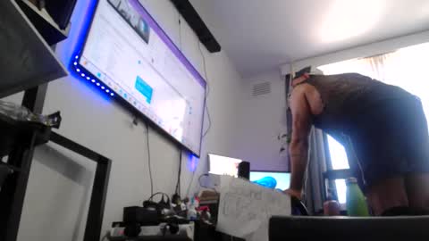 RESPONDS WELL TO ... online show from January 18, 2026, 2:59 am