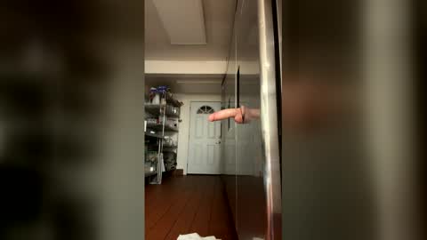 SissyMiles online show from December 21, 2025, 9:49 am