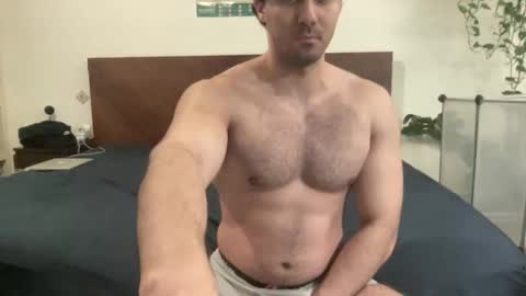 sixpacker_ online show from December 2, 2025, 7:14 am