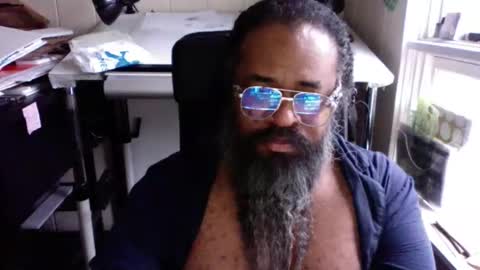 Snapshot of siyah_sakal chatting on March 1, 2025, 9:15 pm siyah_sakal online show from March 1, 2025, 9:15 pm