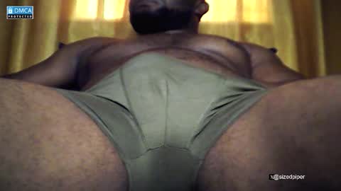 Snapshot of sizedpiper chatting on December 19, 2025, 4:36 pm Pvt is open. Drop thumbs up in satisfaction online show from December 19, 2025, 4:36 pm