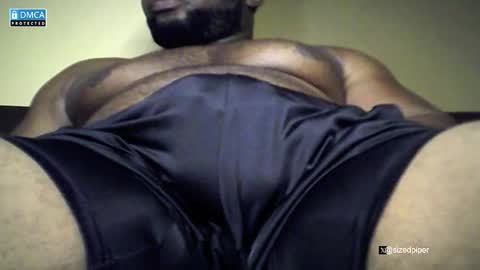 Snapshot of sizedpiper chatting on January 11, 2026, 3:50 pm Pvt is open. Drop thumbs up in satisfaction online show from January 11, 2026, 3:50 pm