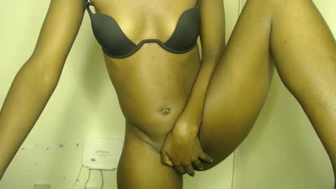 sizzly_ass online show from March 21, 2026, 10:57 pm