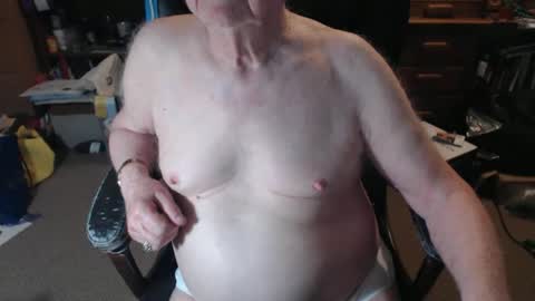 sjbottomboi online show from March 31, 2026, 2:46 am