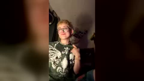 Snapshot of sk8rboi_twink chatting on June 23, 2026, 6:00 am sk8rboi_twink online show from June 23, 2026, 6:00 am