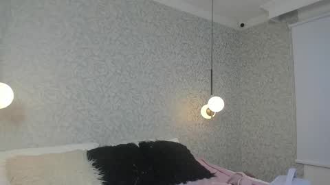 SKAILYN ANGELS online show from October 19, 2025, 6:58 am