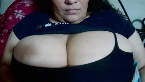 skarkett21 online show from December 21, 2025, 12:56 pm