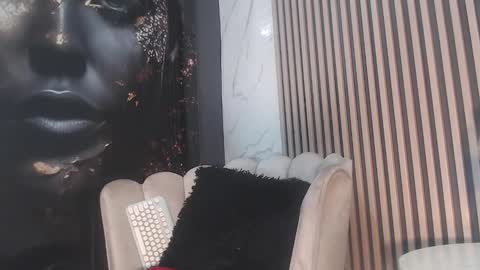 Skarleth villa online show from November 26, 2025, 2:01 am