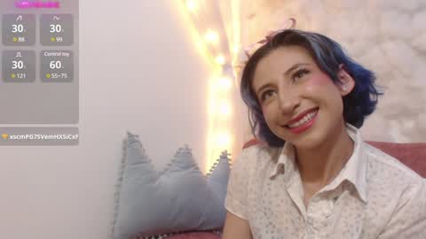 Snapshot of skarletjhonson_ chatting on December 11, 2024, 3:35 am Skarlet  online show from December 11, 2024, 3:35 am