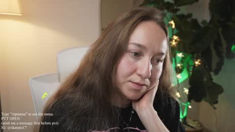 Im Scarlett  ONLINE  5pm-10pm NYC time  online show from December 13, 2024, 1:37 am