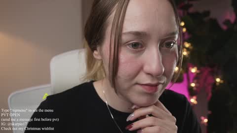 Im Scarlett  ONLINE  5pm-10pm NYC time  online show from December 17, 2024, 12:34 am