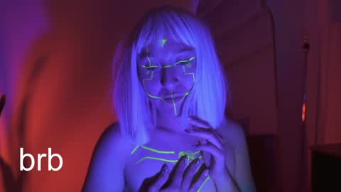 Im Scarlett  ONLINE  5pm-10pm NYC time  online show from December 20, 2024, 12:49 pm