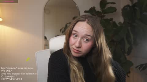 Im Scarlett  ONLINE  5pm-10pm NYC time  online show from January 12, 2025, 3:17 am