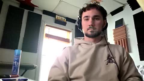 skimaskcouple89108 online show from February 17, 2026, 9:54 pm