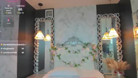 Snapshot of skinny_linda chatting on February 13, 2025, 1:15 pm   online show from February 13, 2025, 1:15 pm