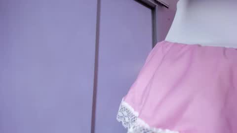 Snapshot of skinny_linda chatting on March 12, 2025, 1:19 pm   online show from March 12, 2025, 1:19 pm