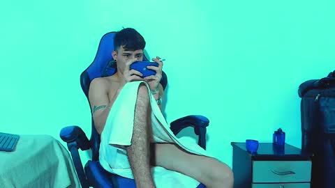 skinny marked online show from November 3, 2025, 10:42 pm