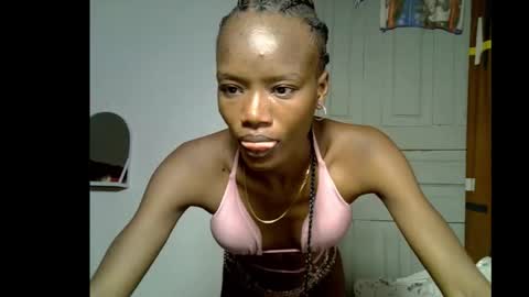 Linda independent model online show from January 10, 2026, 10:25 pm