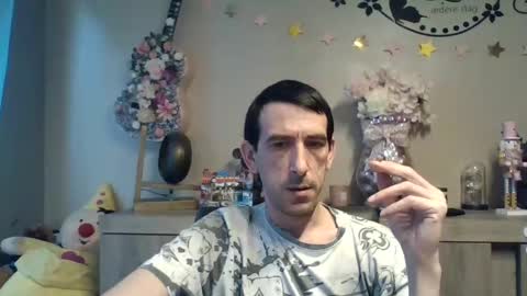 SkinnyBigCock2 online show from December 3, 2025, 8:45 am