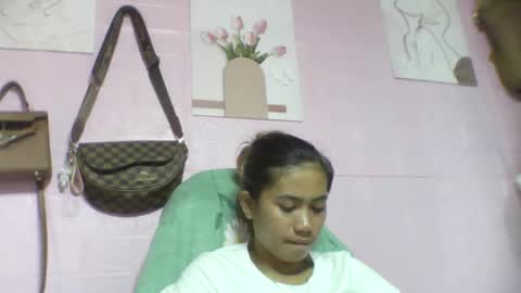 skinnybodyme24 online show from November 17, 2025, 1:33 am