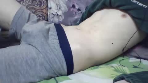 skinnycuteb0y online show from January 4, 2025, 12:27 am