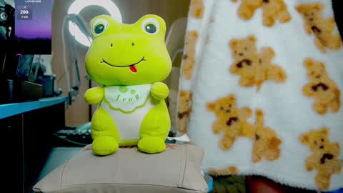 GoddessSkinny online show from December 4, 2024, 8:45 am