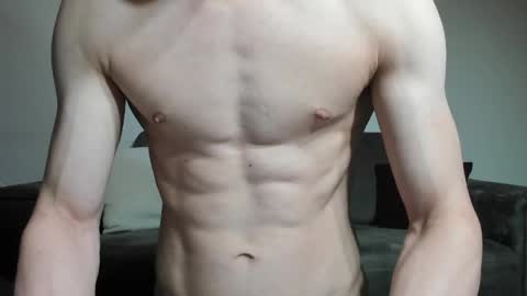 Snapshot of skinnyguywithbigd chatting on April 25, 2026, 12:35 am skinnyguywithbigd online show from April 25, 2026, 12:35 am