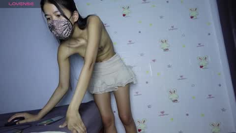 Snapshot of skinnythai4u chatting on May 1, 2026, 12:21 pm skinnythai4u online show from May 1, 2026, 12:21 pm