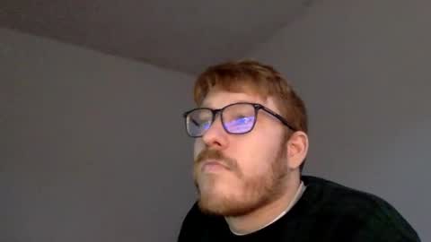 Snapshot of sklave_s chatting on December 16, 2024, 2:27 pm sklave_s online show from December 16, 2024, 2:27 pm