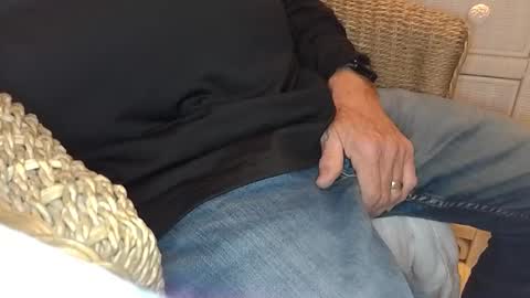 skr235 online show from December 2, 2025, 3:12 am