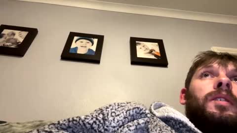 skuzzy25 online show from January 4, 2025, 2:35 am