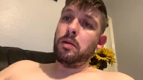 skuzzy25 online show from September 10, 2025, 6:02 am