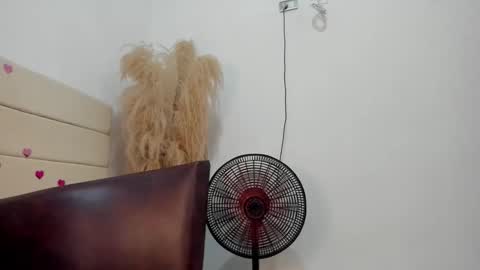 Snapshot of sky_dancer chatting on September 17, 2025, 6:15 am Reuben online show from September 17, 2025, 6:15 am