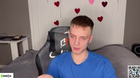 sky_hunter online show from March 18, 2026, 6:55 pm