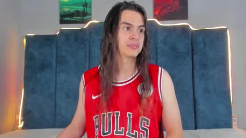 Snapshot of sky_liink chatting on October 20, 2025, 10:10 pm Santiago online show from October 20, 2025, 10:10 pm