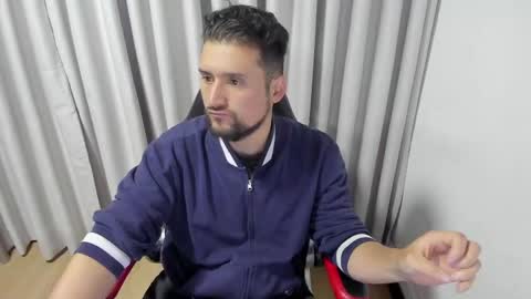 skyblack_ online show from May 9, 2026, 5:01 am
