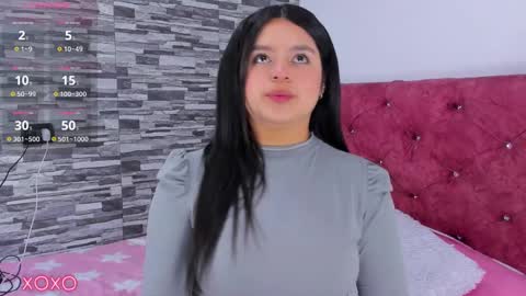 Snapshot of skyhotgirl chatting on March 3, 2025, 6:44 pm Sky online show from March 3, 2025, 6:44 pm