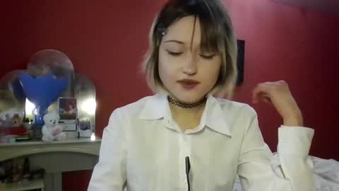 Snapshot of skylaporter1 chatting on November 26, 2025, 10:27 am your little angel Masha online show from November 26, 2025, 10:27 am