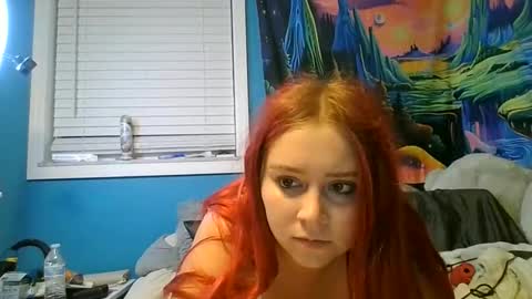 Snapshot of skylerrayy chatting on October 19, 2025, 12:55 am skylerrayy online show from October 19, 2025, 12:55 am