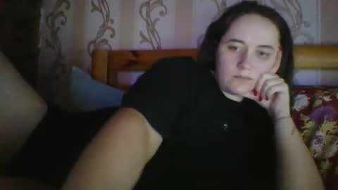 Snapshot of skyressie333 chatting on February 17, 2026, 8:37 pm skyressie333 online show from February 17, 2026, 8:37 pm