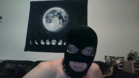 slaveforgodess online show from October 14, 2025, 1:28 am