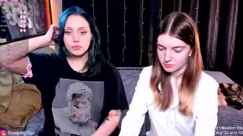 Hi We are Iva and Angela Nice to meet u 3 online show from November 7, 2025, 12:05 pm