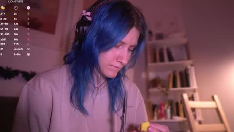 Sonya online show from October 28, 2025, 9:17 pm