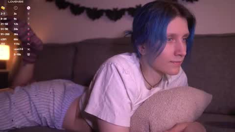 Sonya online show from November 2, 2025, 9:06 pm