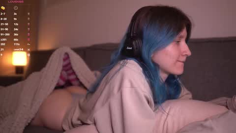 Sonya online show from February 9, 2026, 9:41 pm